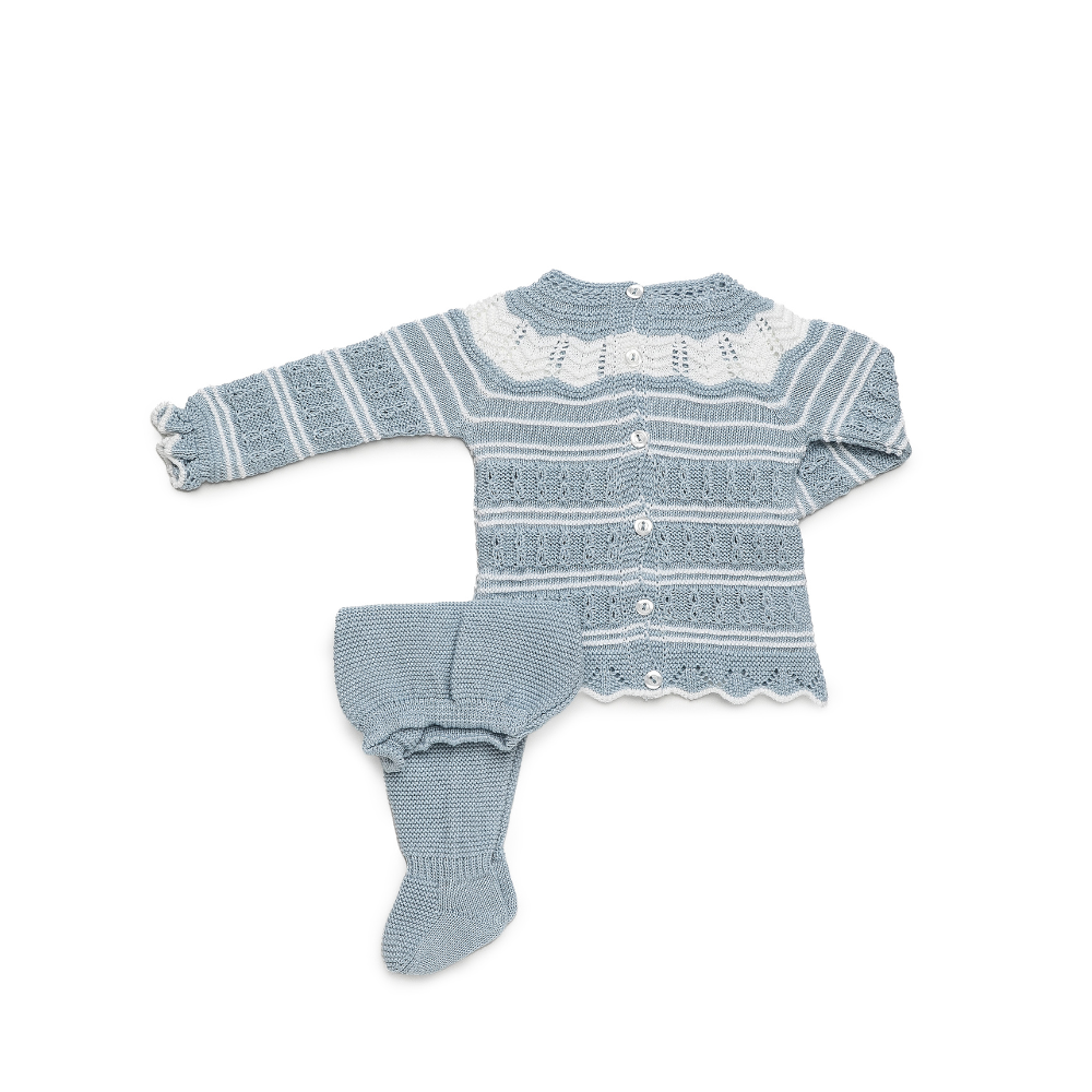Conjunto de Malha Azul Bebé com Gola Rendilhada e Calças - Juliana