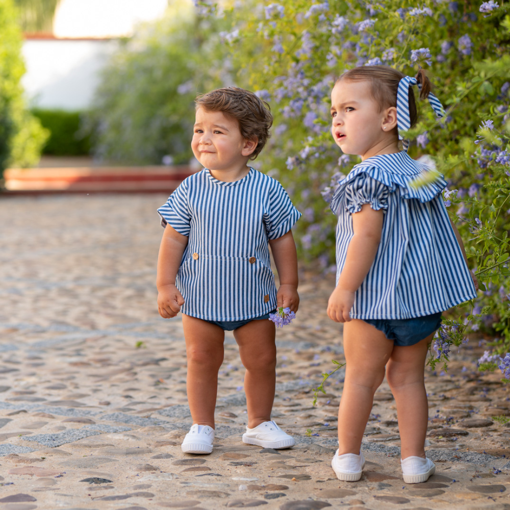 Tapa-fraldas azul em ganga- José Varón