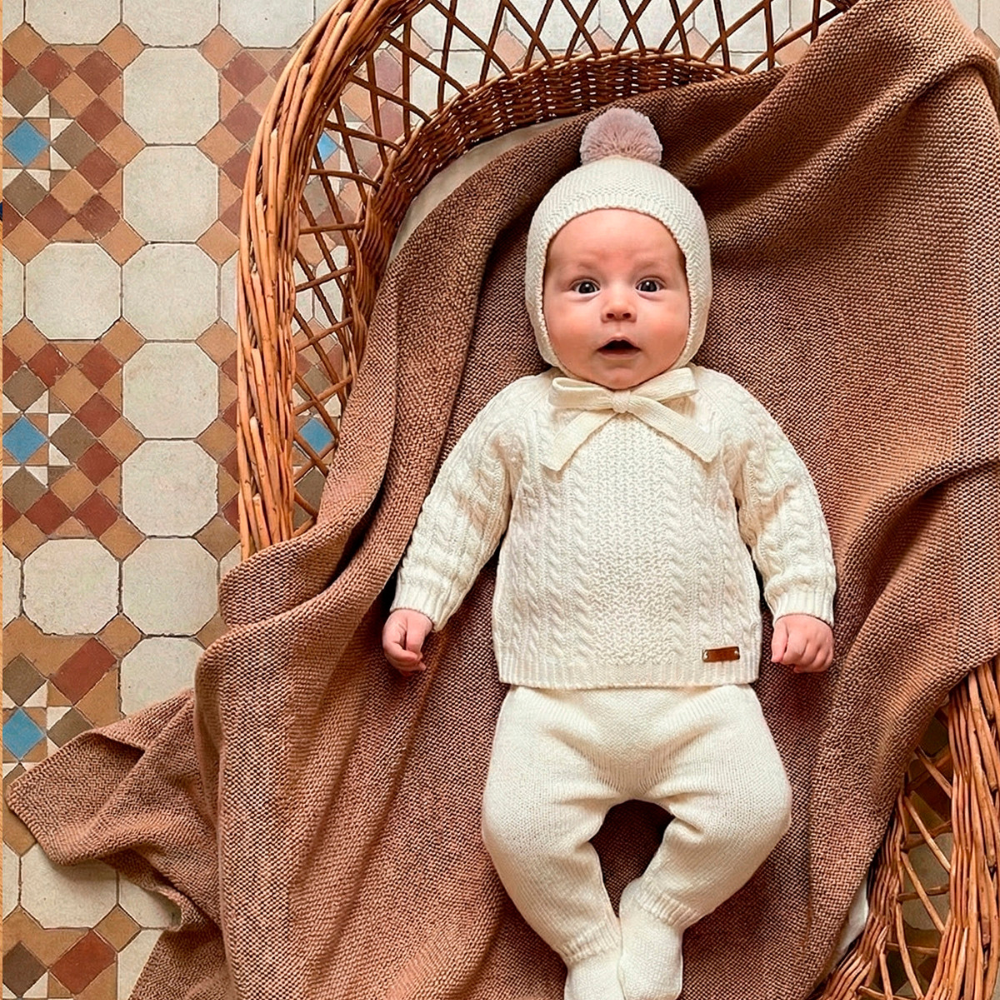 Conjunto de Tricot para Bebé Creme com Gorro e Pompom - Mac Ilusión