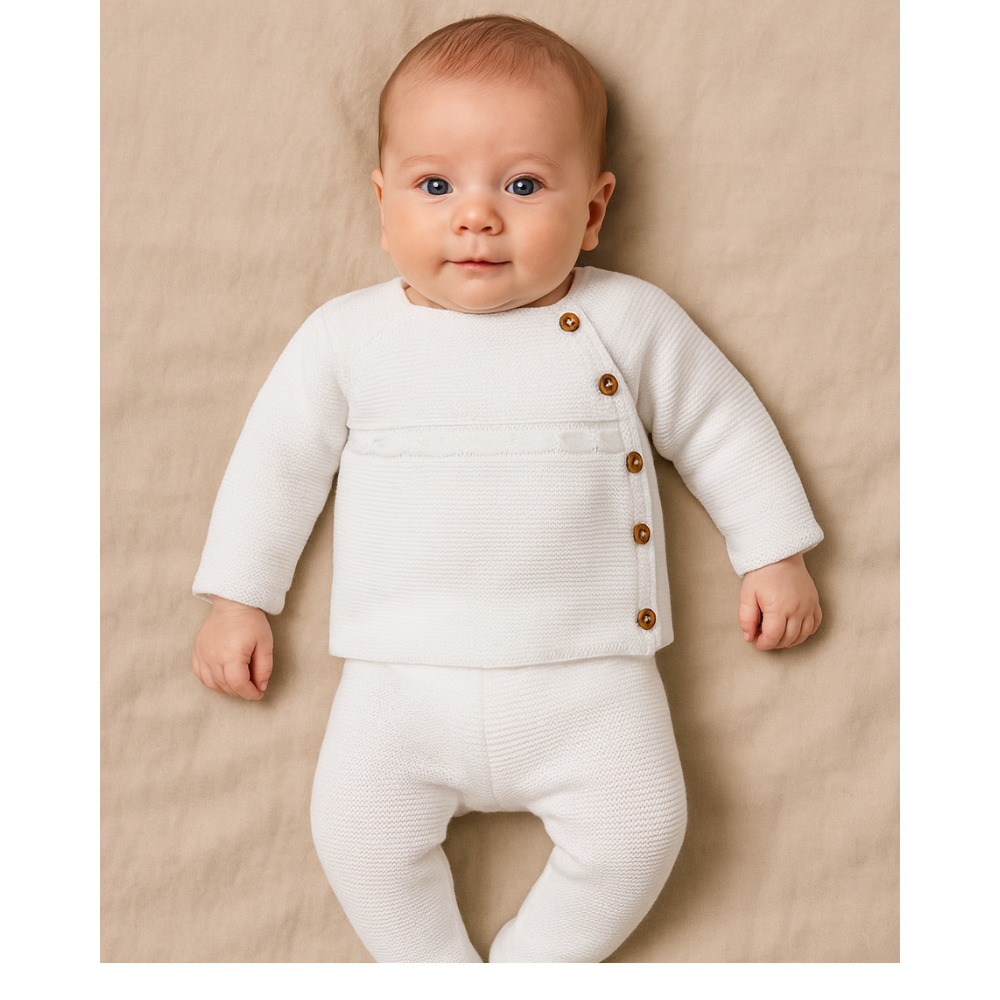 Conjunto bebé em malha branco com casaco de botões laterais - Sigar