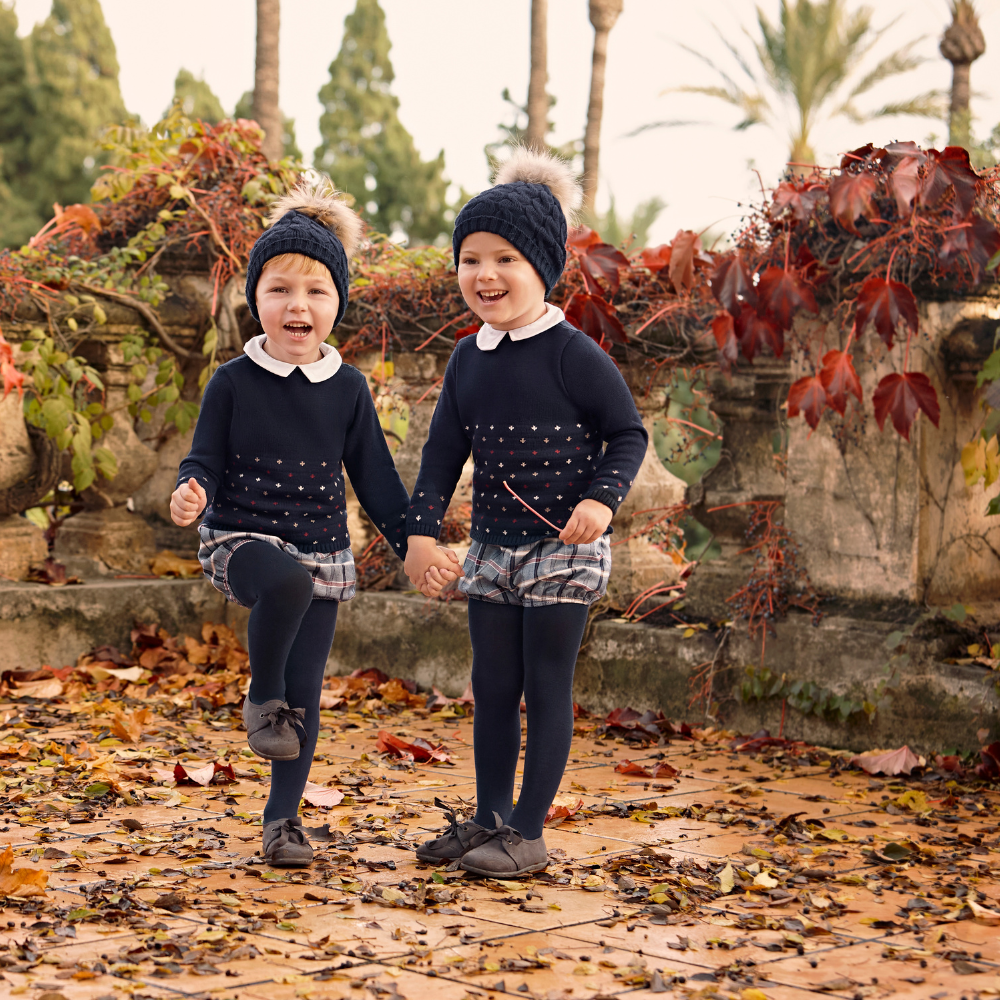 Conjunto menino de malha azul marinho com camisa e calções xadrez - Juliana