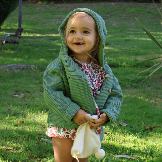 Casaco de malha verde com pompom - Yoedu