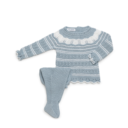 Conjunto de Malha Azul Bebé com Gola Rendilhada e Calças - Juliana