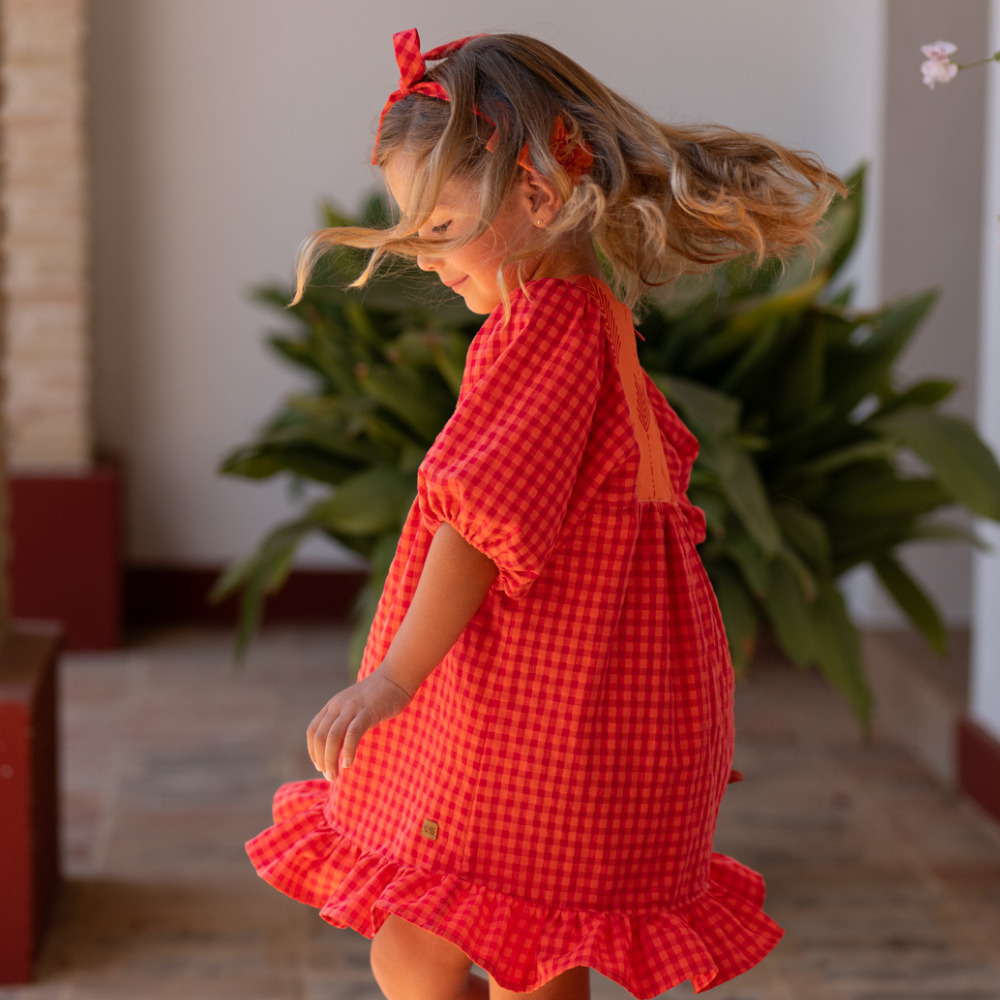 Vestido de menina xadrez coral com folho- José Varón