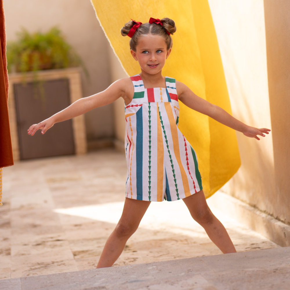 Macacão curto riscas coloridas - Cocote