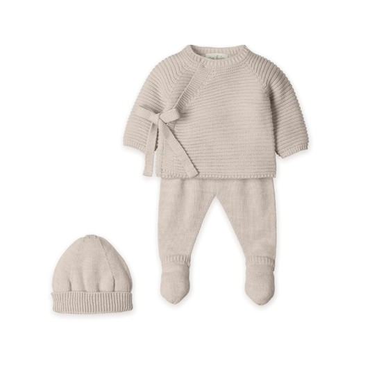 Conjunto Bebé em Malha Bege com Laço e Gorro- Mac Ilusión