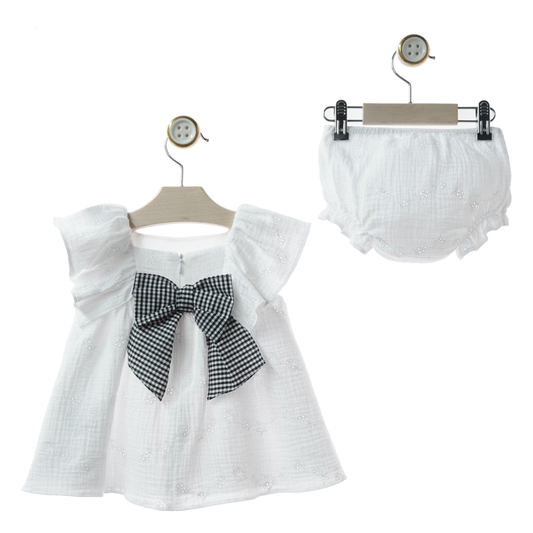 Conjunto Vestido Curto Branco em Algodão Bordado + Tapa-fraldas (Laço Vichy) - Yoedu