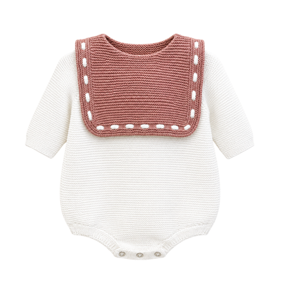 Fofo de Bebé em Tricot Branco com Peitilho Rosa