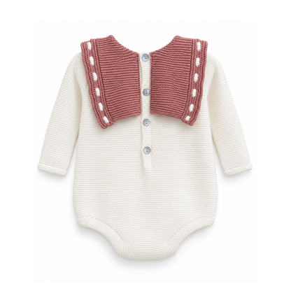 Fofo de Bebé em Tricot Branco com Peitilho Rosa