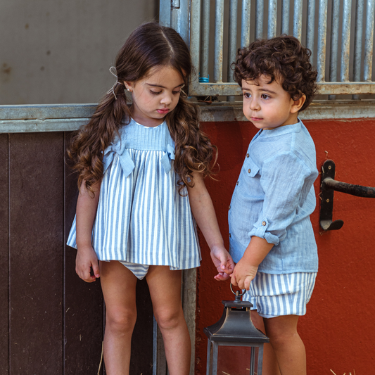 Vestido "Nagare" com laços e riscas azuis com tapa fraldas - Marta Y Paula