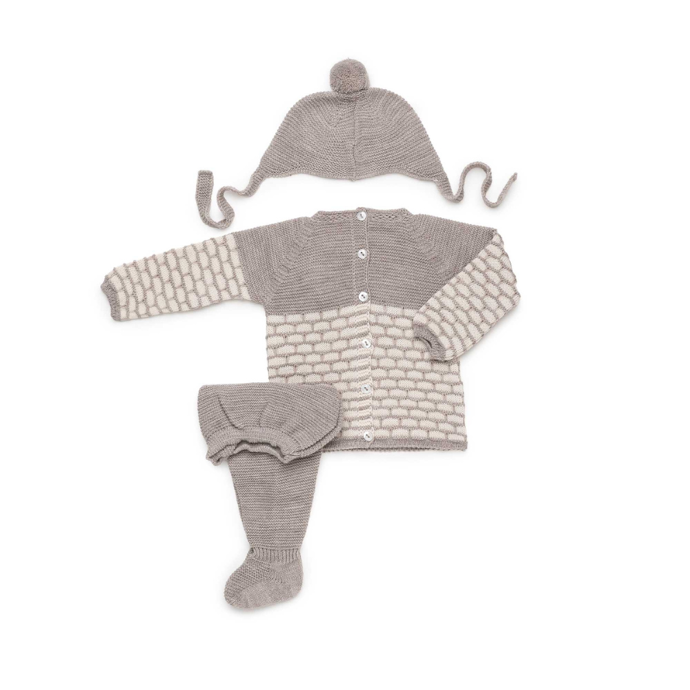 Conjunto de Bebé em Malha Taupe e Creme com Gorro - Juliana