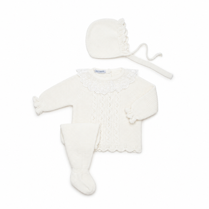 Conjunto de Malha com Renda e Touca para Bebé - Juliana
