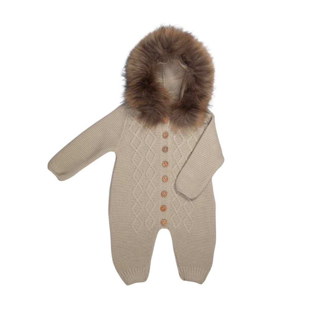 Macacão de Malha Bege com Capuz e Pelo Removível