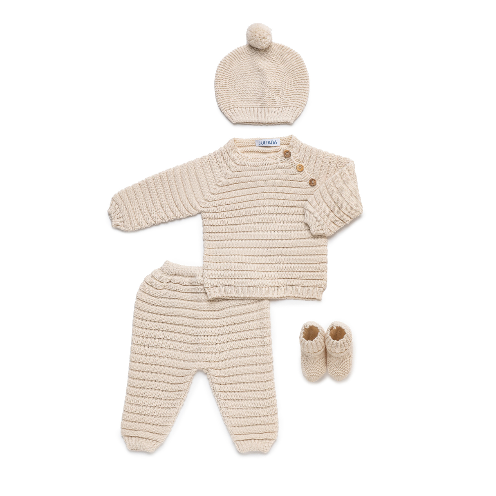 Conjunto malha bege com corro e botinhas para bebé - Juliana