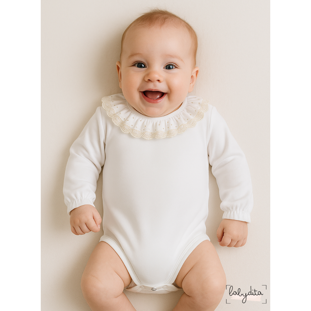 Body branco com gola em renda bege